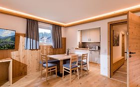 Almhof Kitzlodge - Alpine Lifestyle Hotel